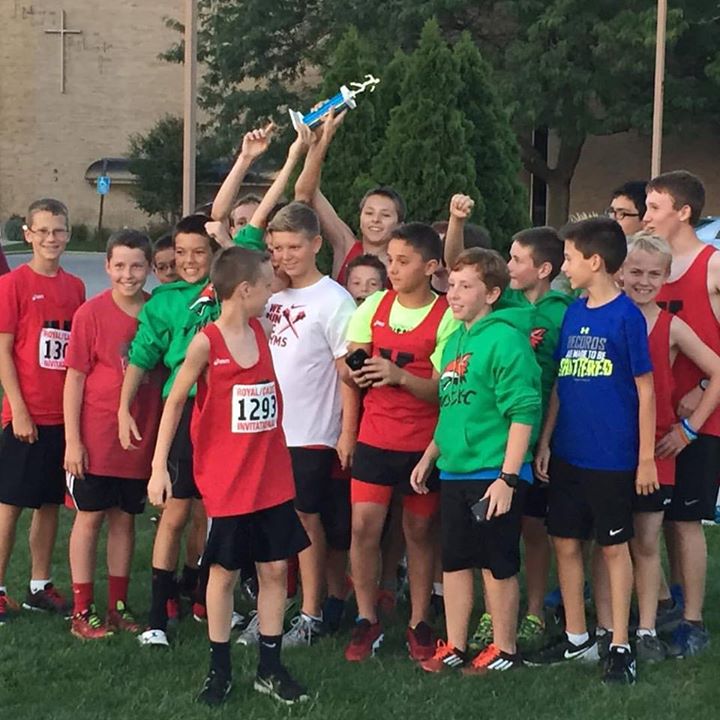 Yorkville Cross Country Boys at 2015 Marmion Rosary Invite